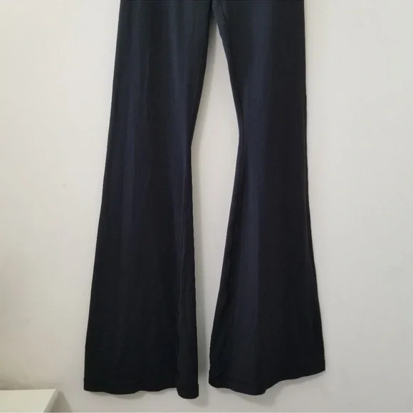 Aerie Offline Real Me High Waisted 
Crossover Super Flare Leggings Pants 
Size M - Picture 5 of 11